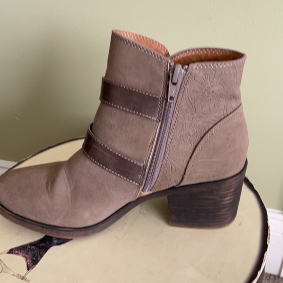 Euro softt by Softt Jadine booties - Picture 3 of 6